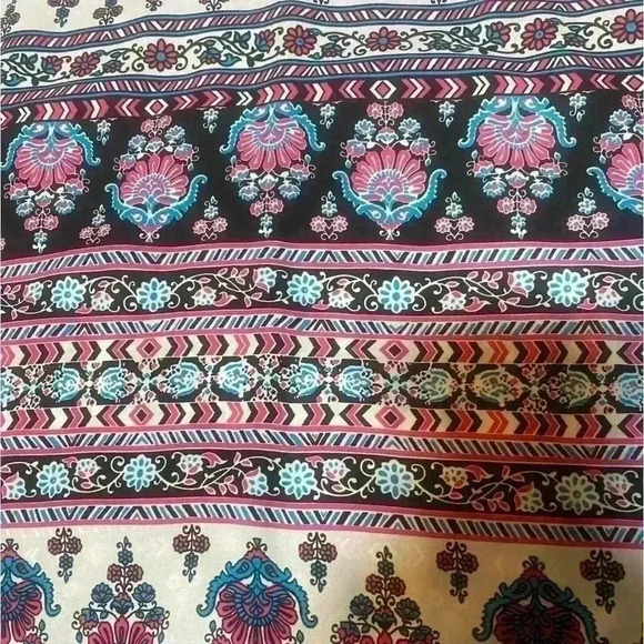 Open shoulder blouse in turquoise pink black & white size XL - Picture 2 of 5